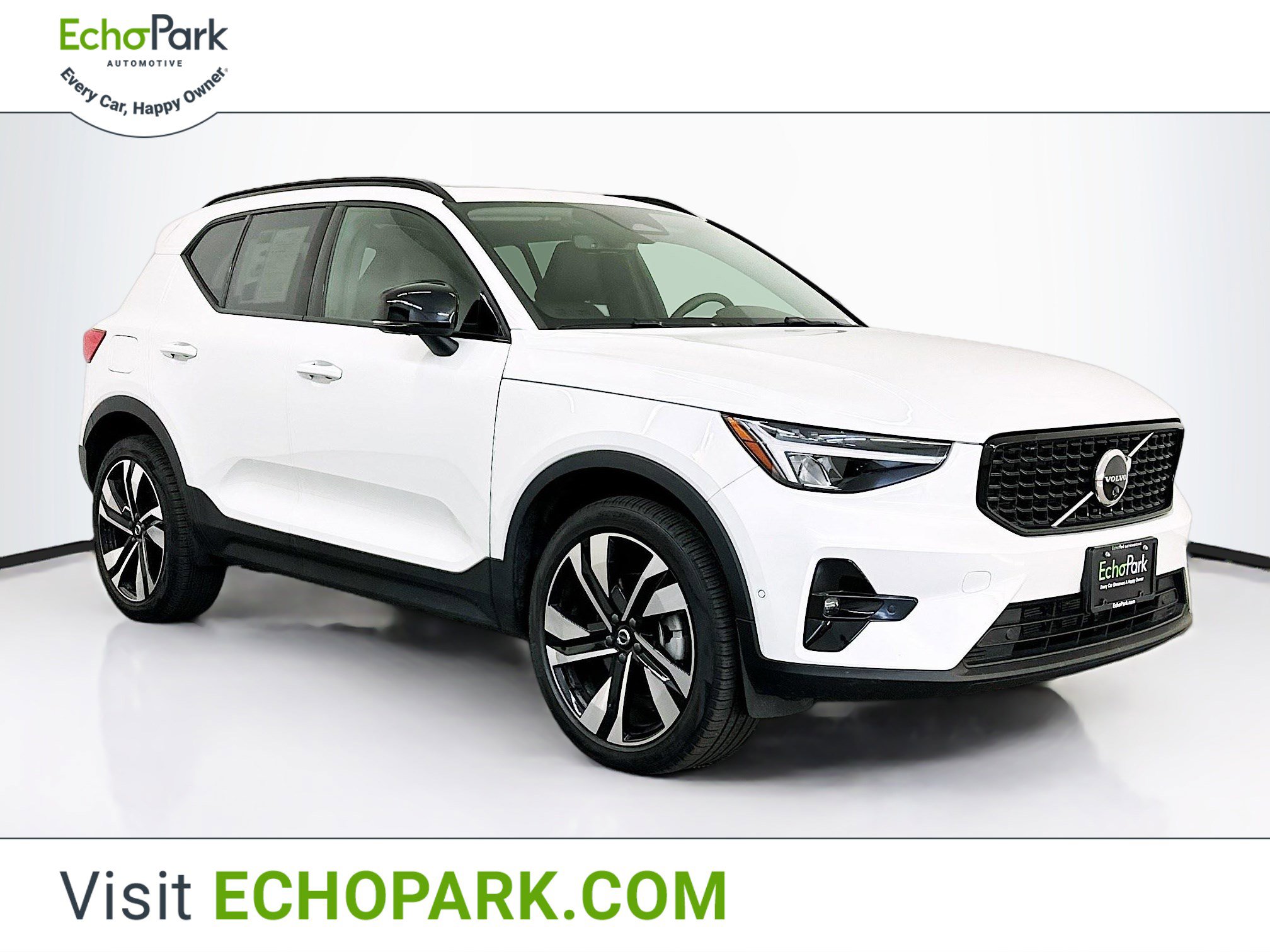 Used 2025 Volvo XC40 B5 Plus