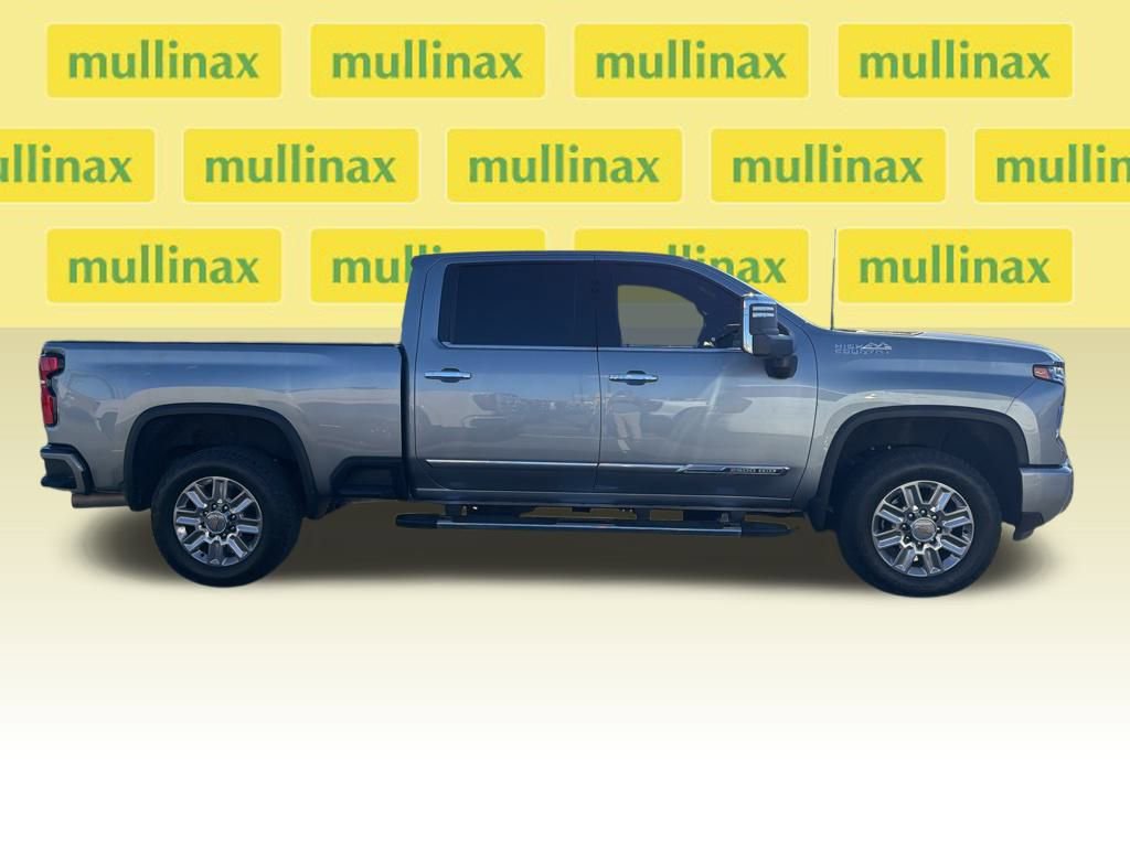 Used 2024 Chevrolet Silverado 2500 High Country image 12