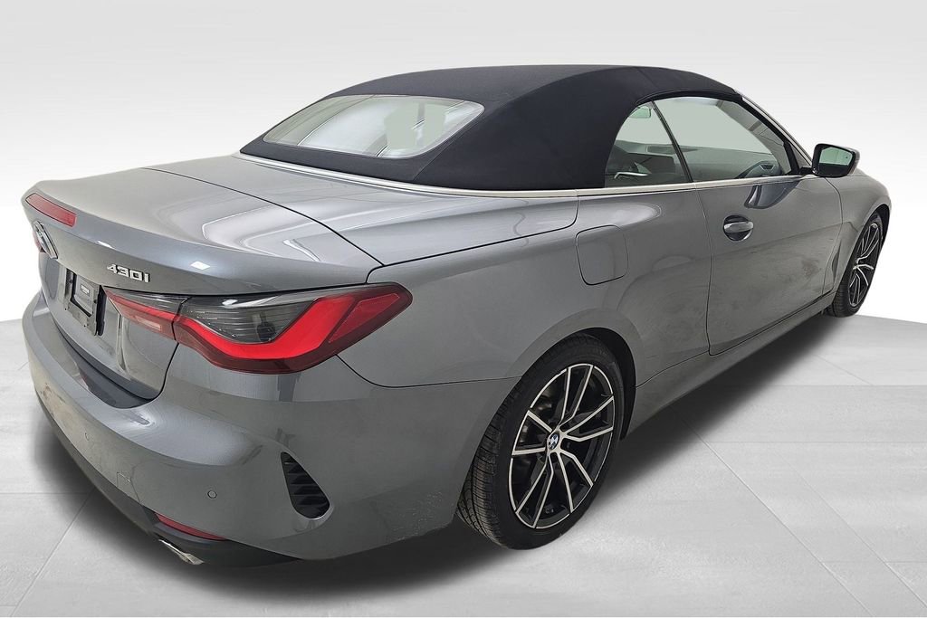 Certified 2022 BMW 430i Convertible w/ Convenience Package image 9