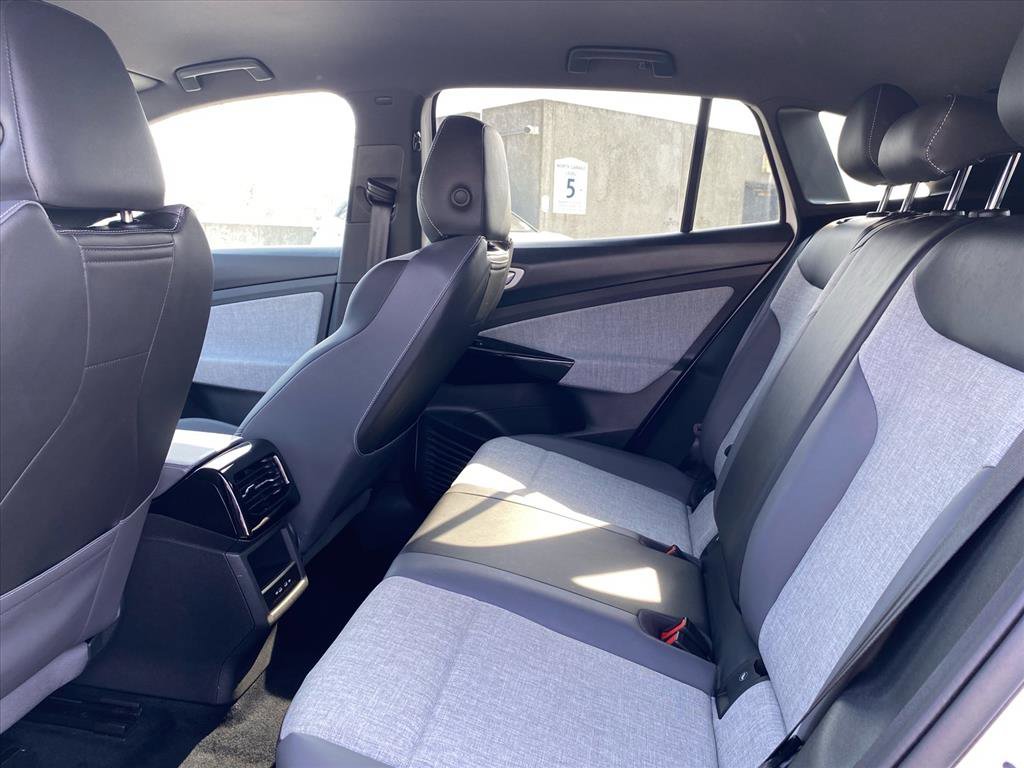 Certified 2023 Volkswagen ID.4 2WD image 19