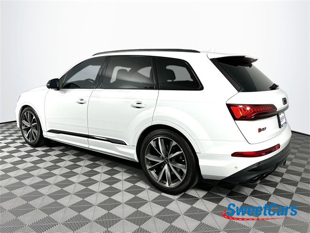 Used 2024 Audi SQ7 Premium Plus w/ Executive Package image 5