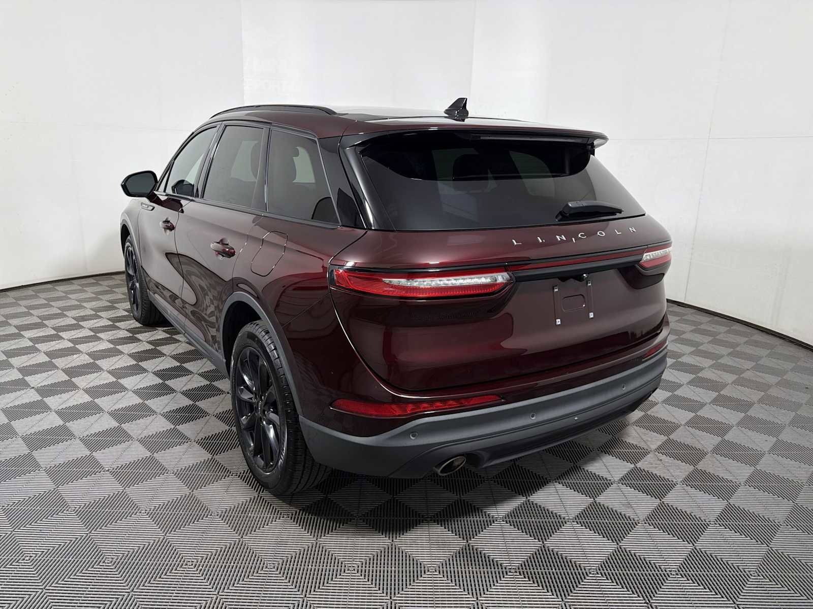 Used 2020 Lincoln Corsair AWD w/ Premium Package image 5