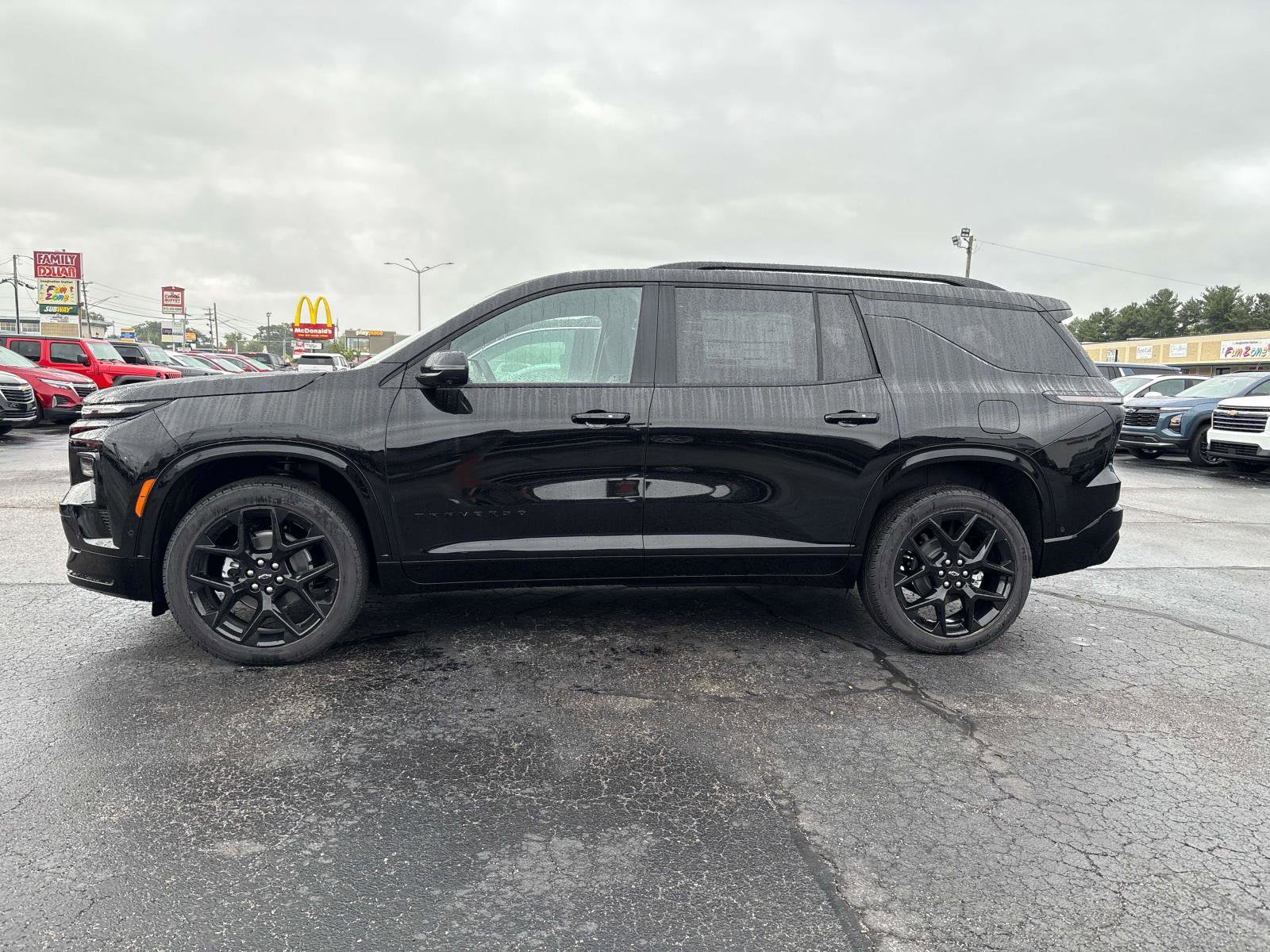 New 2026 Chevrolet Traverse RS w/ LPO, Floor Liner Package image 2