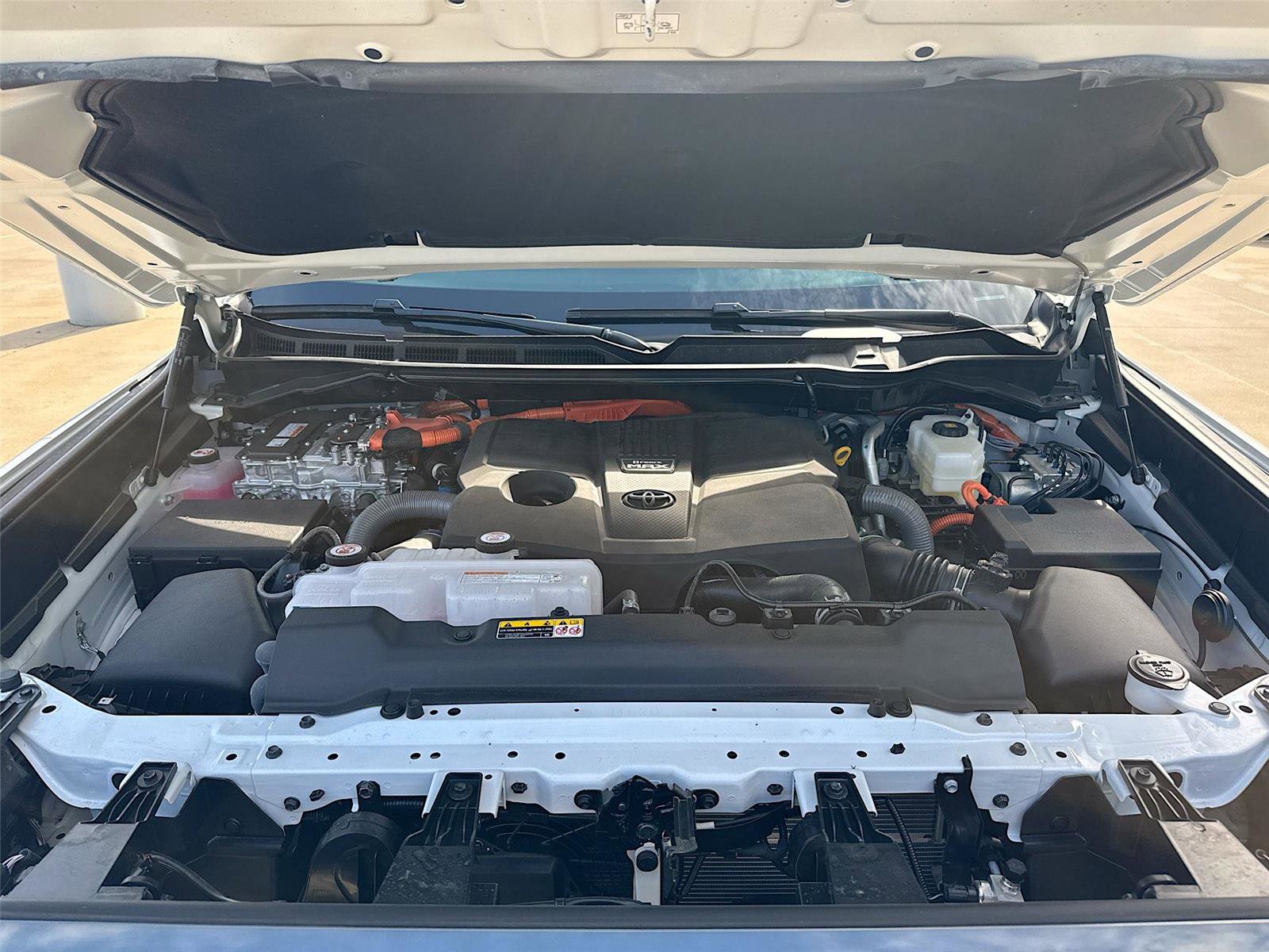 New 2025 Toyota Tundra Platinum image 32