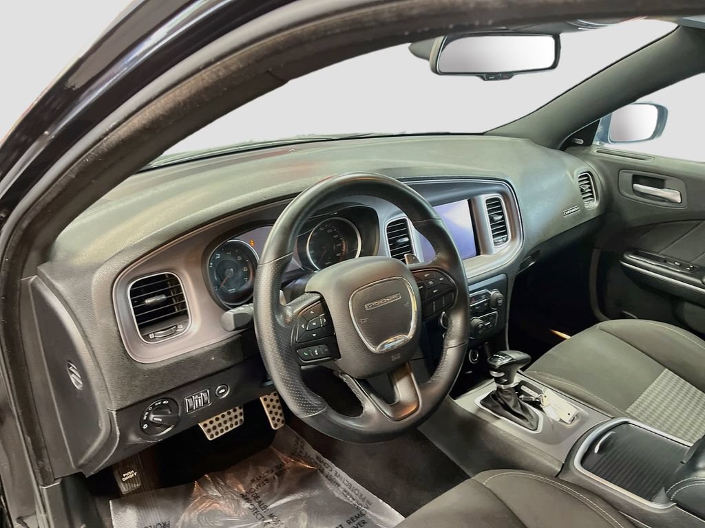 Used 2023 Dodge Charger R/T RWD image 9