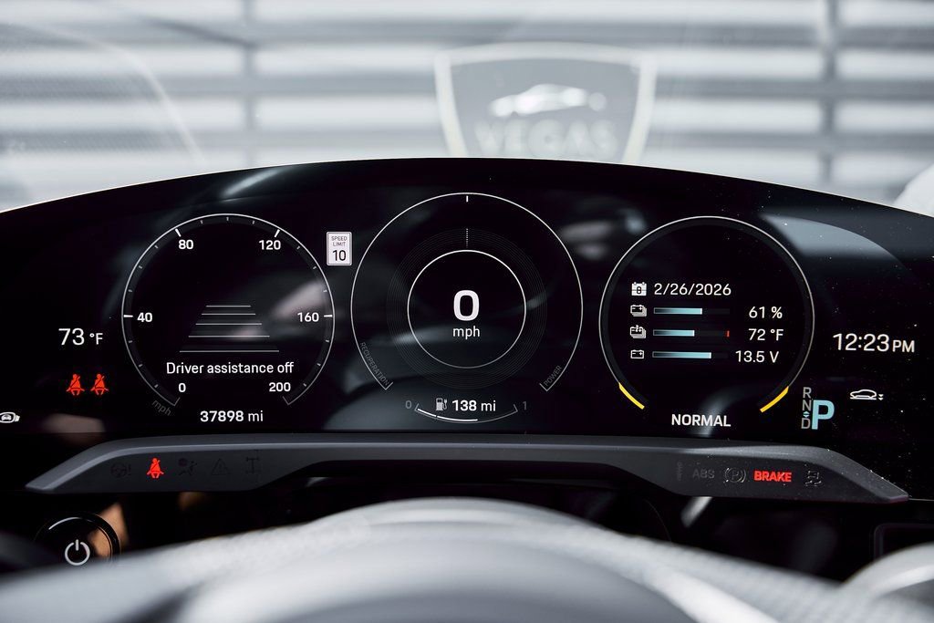 Used 2020 Porsche Taycan Turbo AWD/4WD image 60