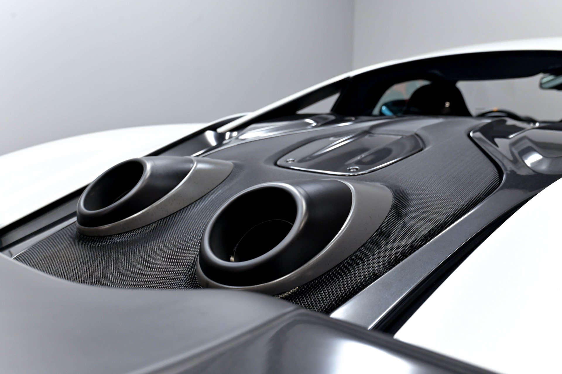 Used 2019 McLaren 600LT RWD image 40