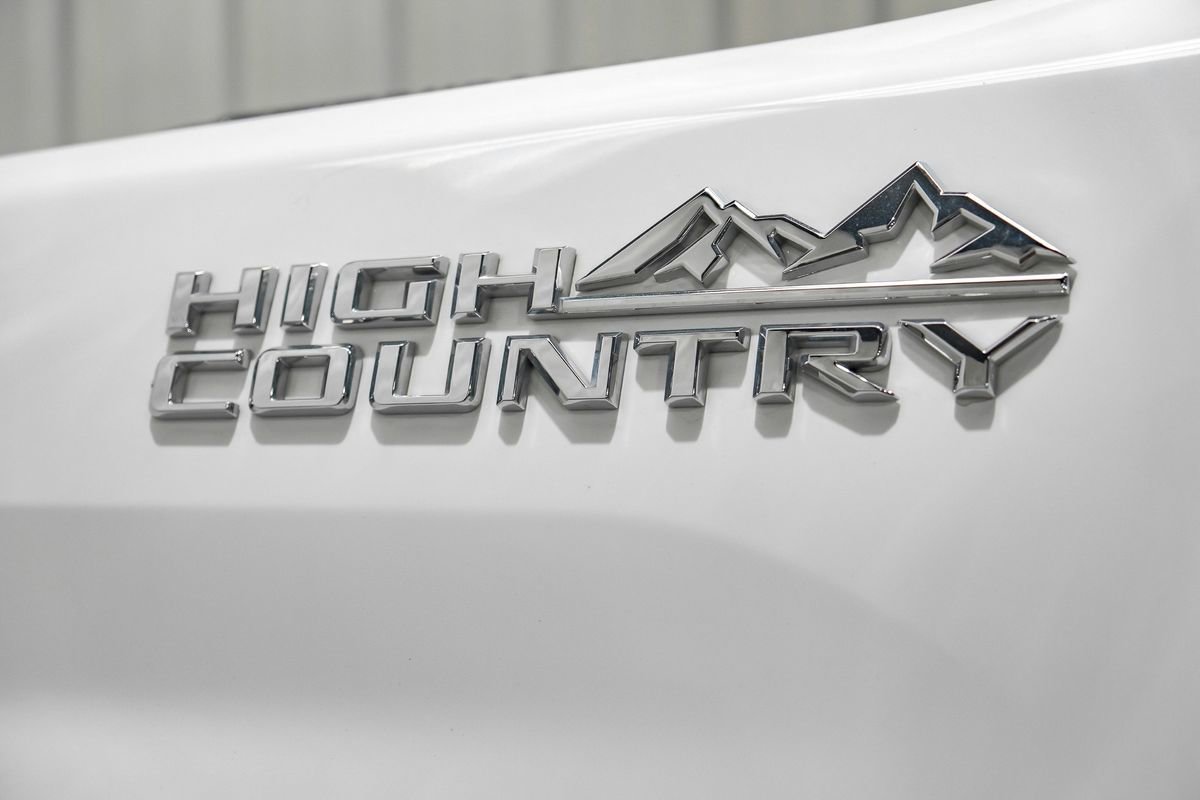 Used 2022 Chevrolet Silverado 3500 High Country image 54