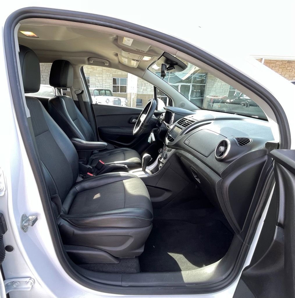 Used 2015 Chevrolet Trax LT w/ LT Plus Package image 29