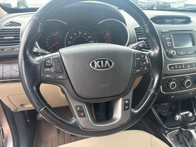 Used 2014 Kia Sorento LX AWD/4WD image 16