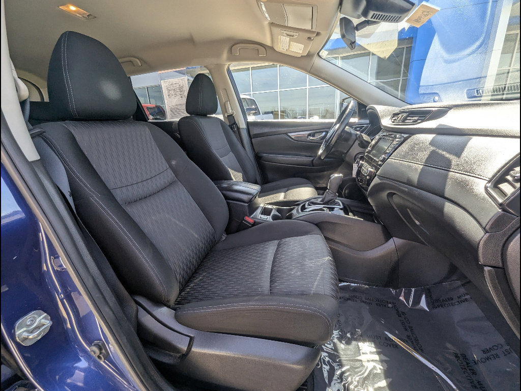 Used 2020 Nissan Rogue S w/ Special Edition Package image 19
