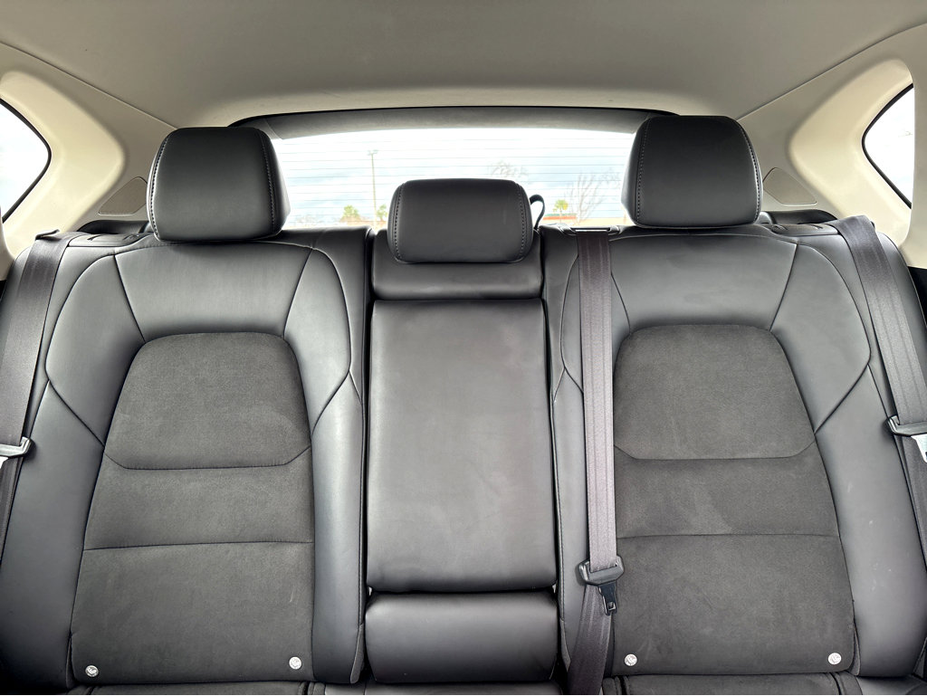 Used 2019 MAZDA CX-5 Touring image 6