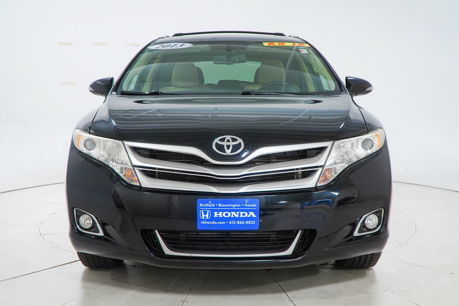 Used 2013 Toyota Venza LE FWD image 3