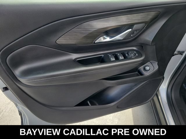 Used 2023 GMC Terrain SLE w/ Driver Convenience Package FWD image 19