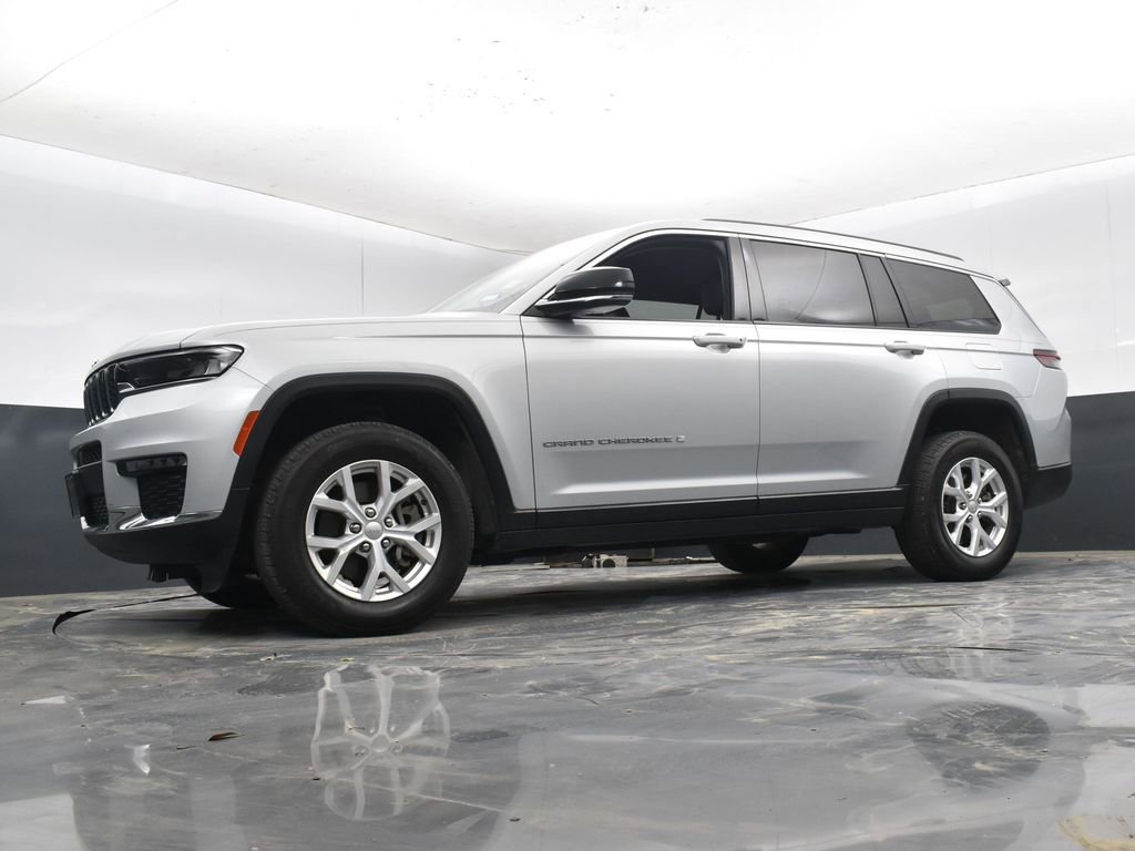 Used 2023 Jeep Grand Cherokee L Limited image 33