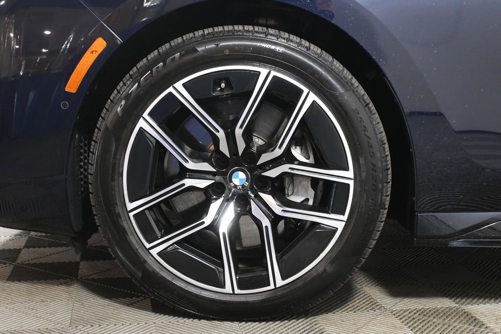 Certified 2024 BMW 760i xDrive AWD/4WD image 12