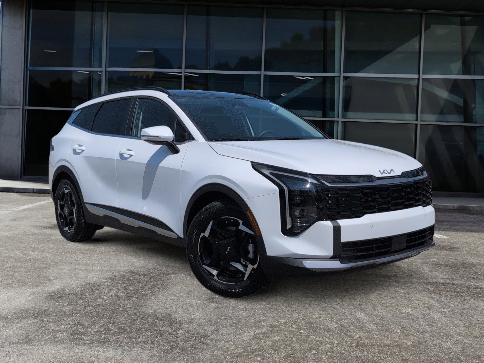 New 2026 Kia Sportage EX image 2