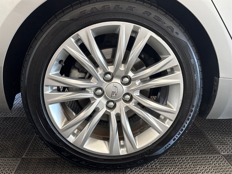Used 2018 Cadillac XTS Luxury FWD image 16