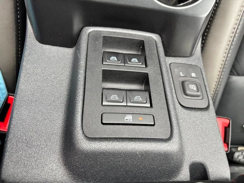 Used 2025 Ford Bronco Outer Banks AWD/4WD image 21