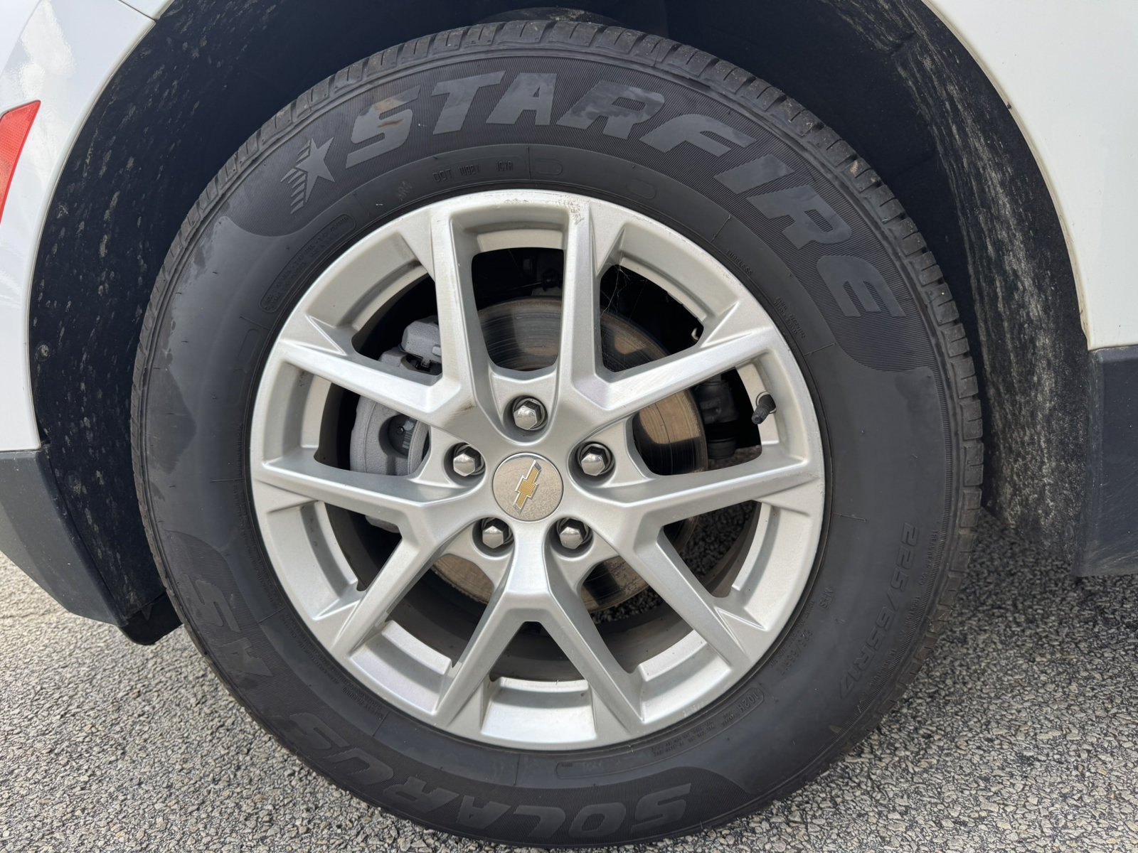 Used 2024 Chevrolet Equinox LT AWD/4WD image 10