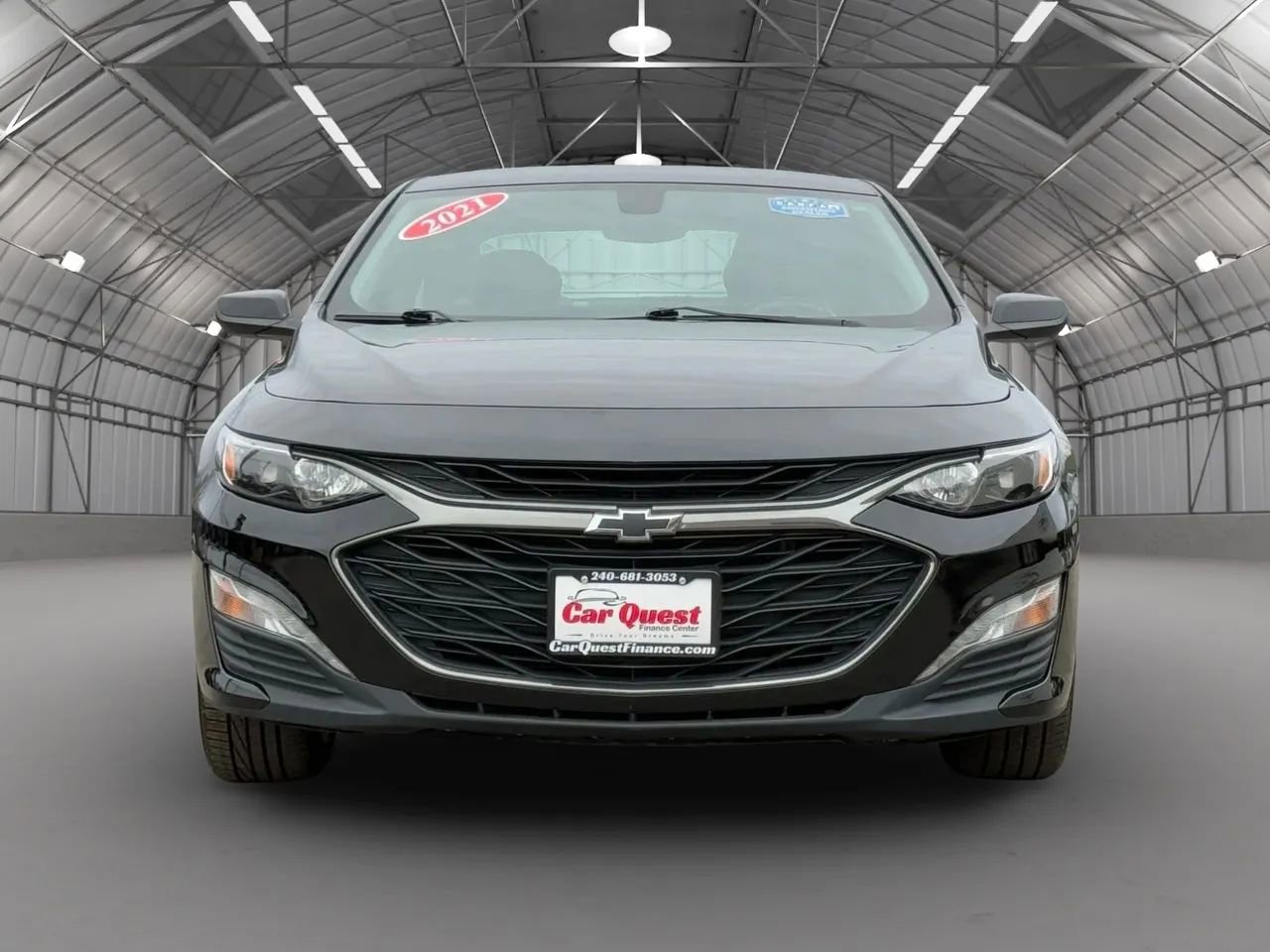 Used 2021 Chevrolet Malibu LT w/ Midnight Edition image 2