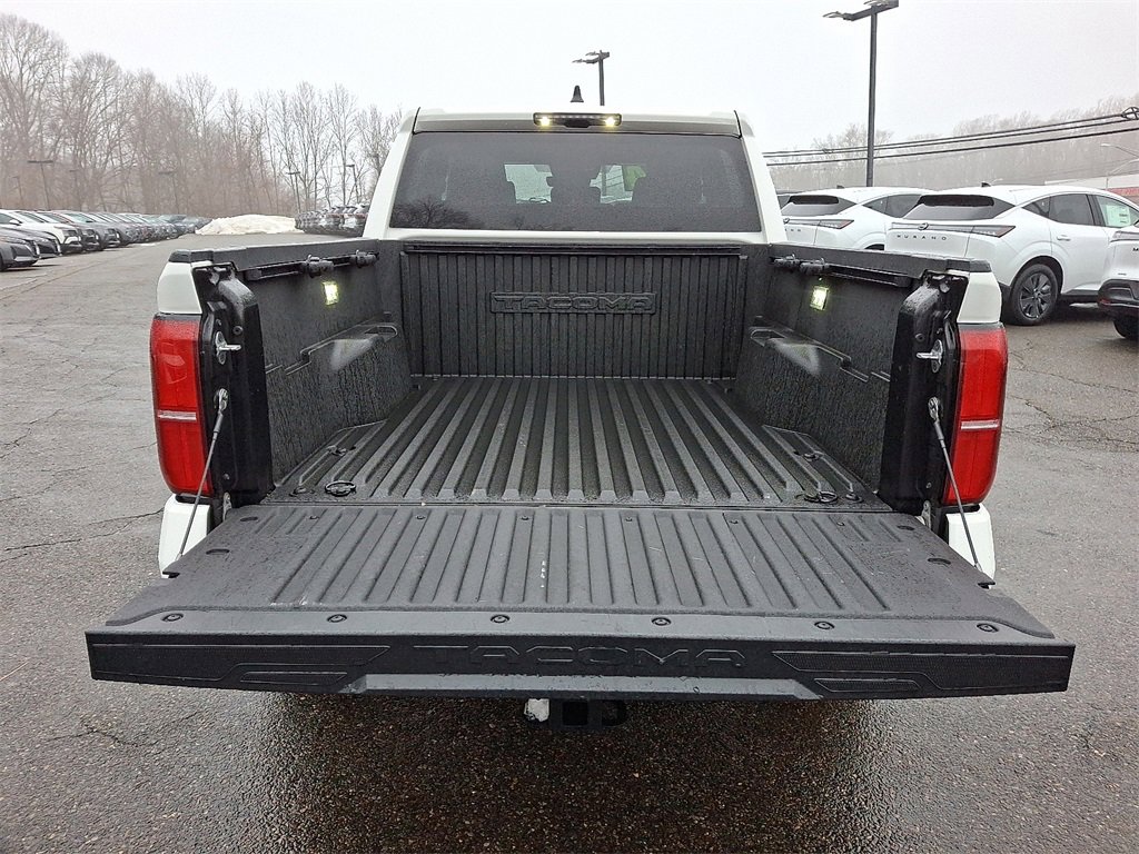 Used 2024 Toyota Tacoma TRD Off-Road image 27
