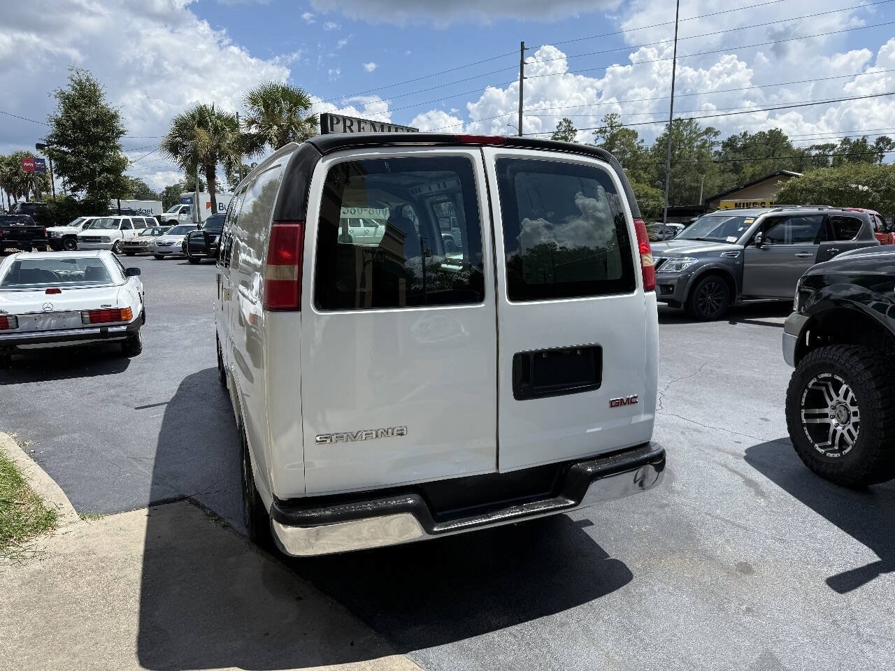 Used 2005 GMC Savana 1500 RWD image 4