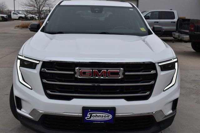 Used 2025 GMC Acadia Elevation image 2