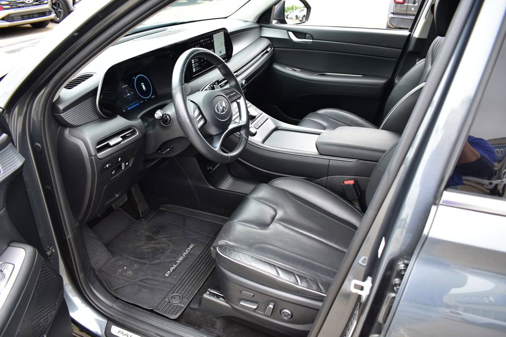 Used 2023 Hyundai Palisade Limited FWD image 15
