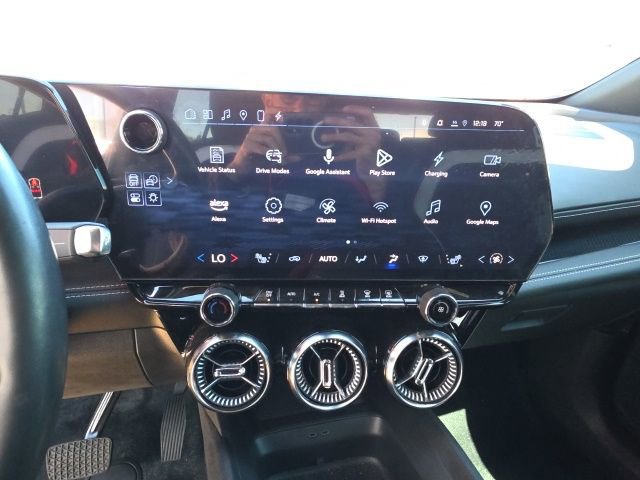 Used 2024 Chevrolet Blazer EV LT image 17