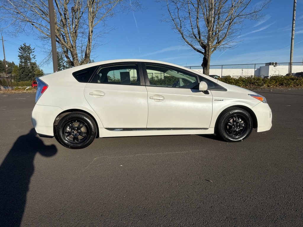 Used 2014 Toyota Prius Two image 8