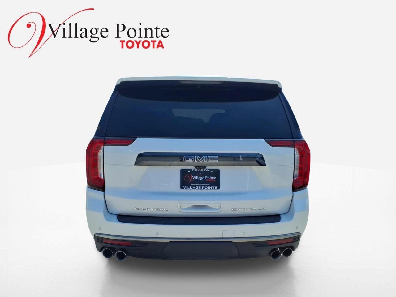 Used 2023 GMC Yukon Denali Ultimate AWD/4WD image 3