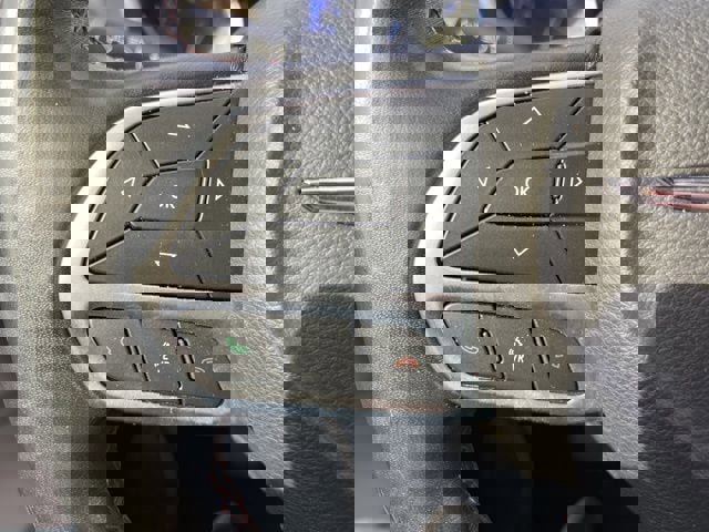 Certified 2019 Chrysler Pacifica Touring-L image 19