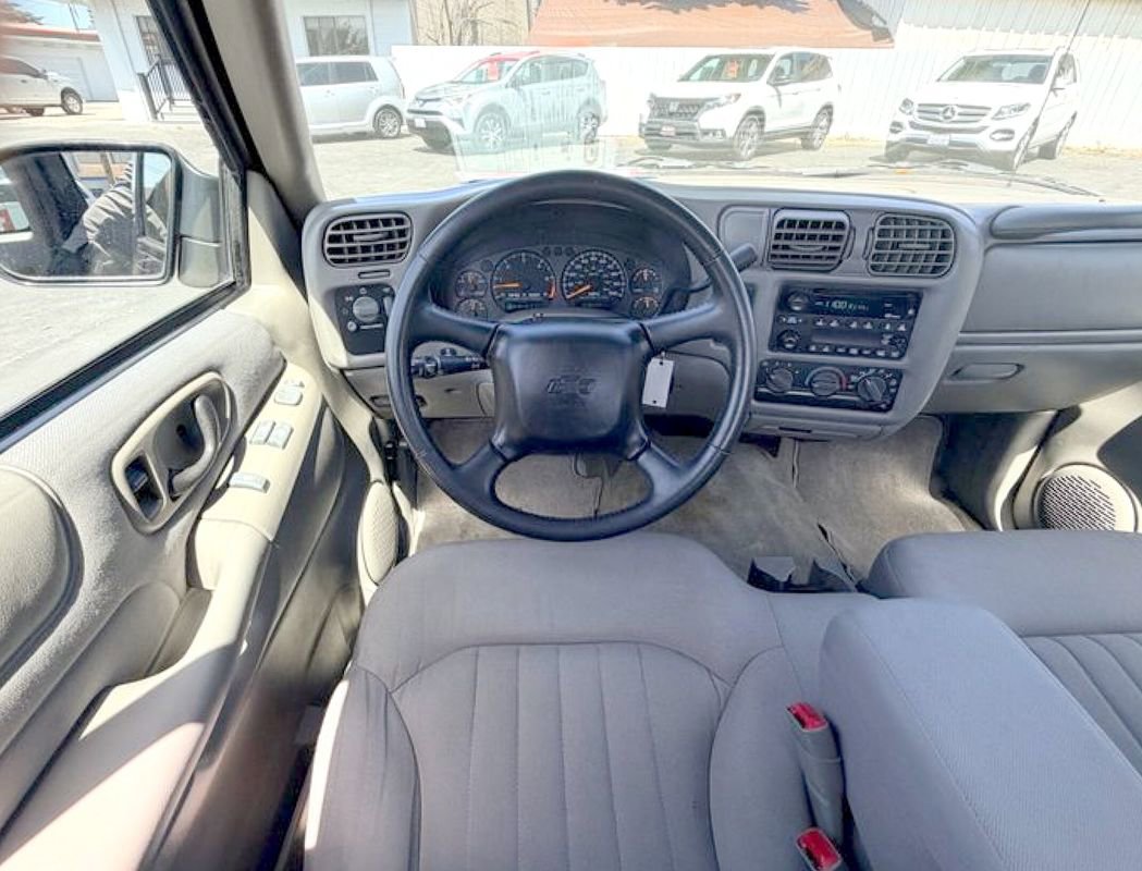 Used 2003 Chevrolet S10 Pickup LS w/ Convenience Package RWD image 23