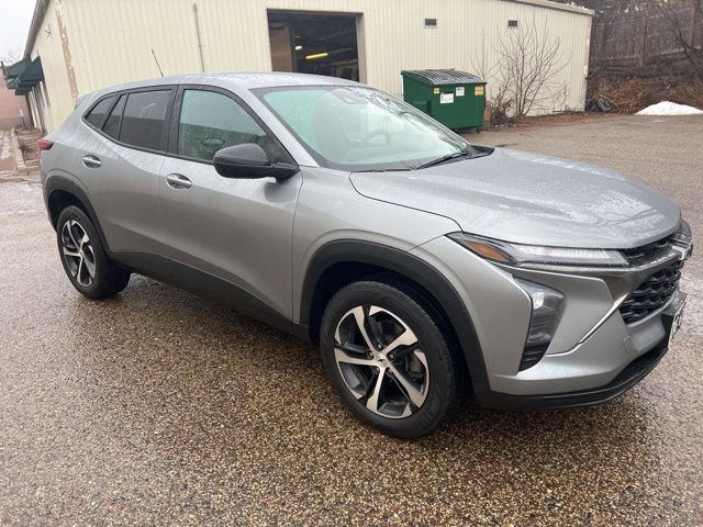 Used 2024 Chevrolet Trax RS w/ Driver Confidence Package image 10