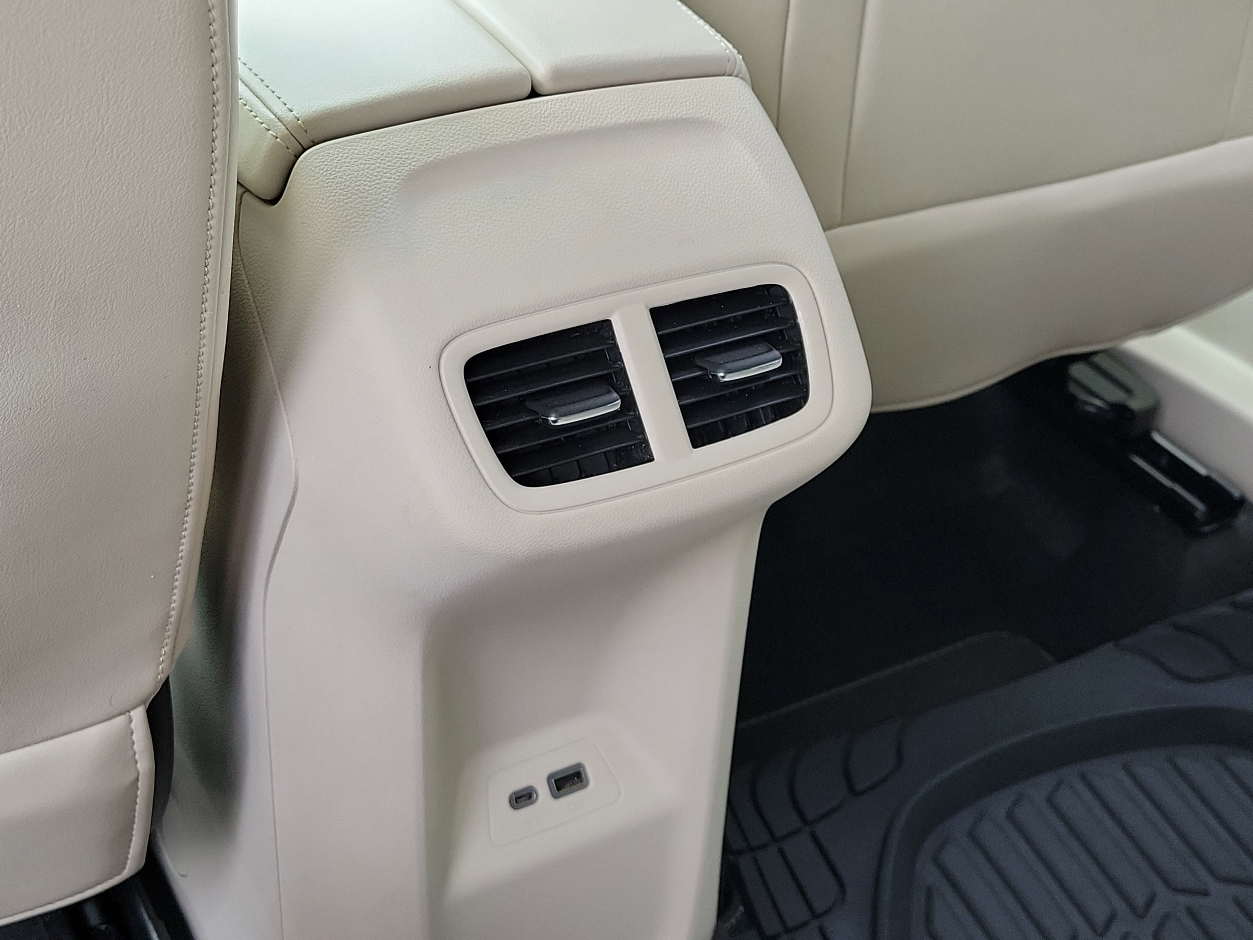 Used 2022 Buick Envision Preferred w/ Safety Package FWD image 15
