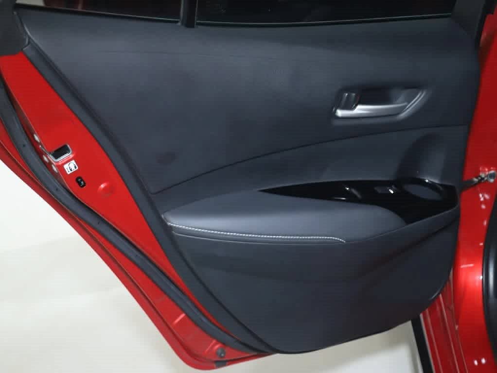 Certified 2021 Toyota Corolla SE w/ Special Edition FWD image 13