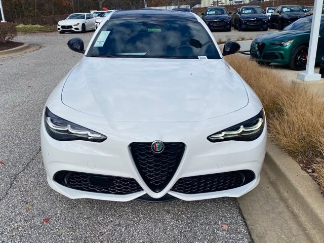 New 2025 Alfa Romeo Giulia AWD image 3