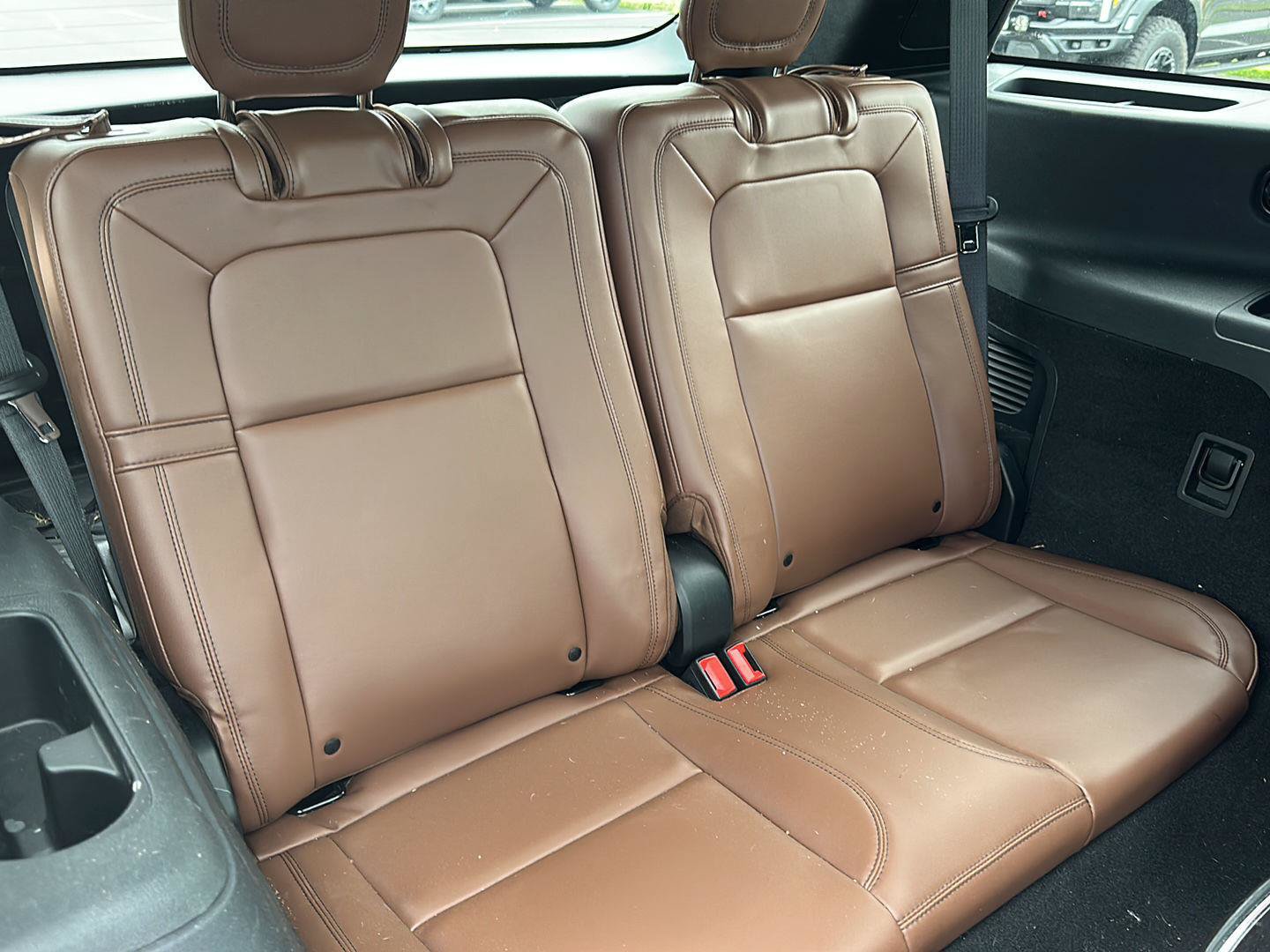 Used 2023 Lincoln Aviator Grand Touring w/ Equipment Group 301A AWD/4WD image 13