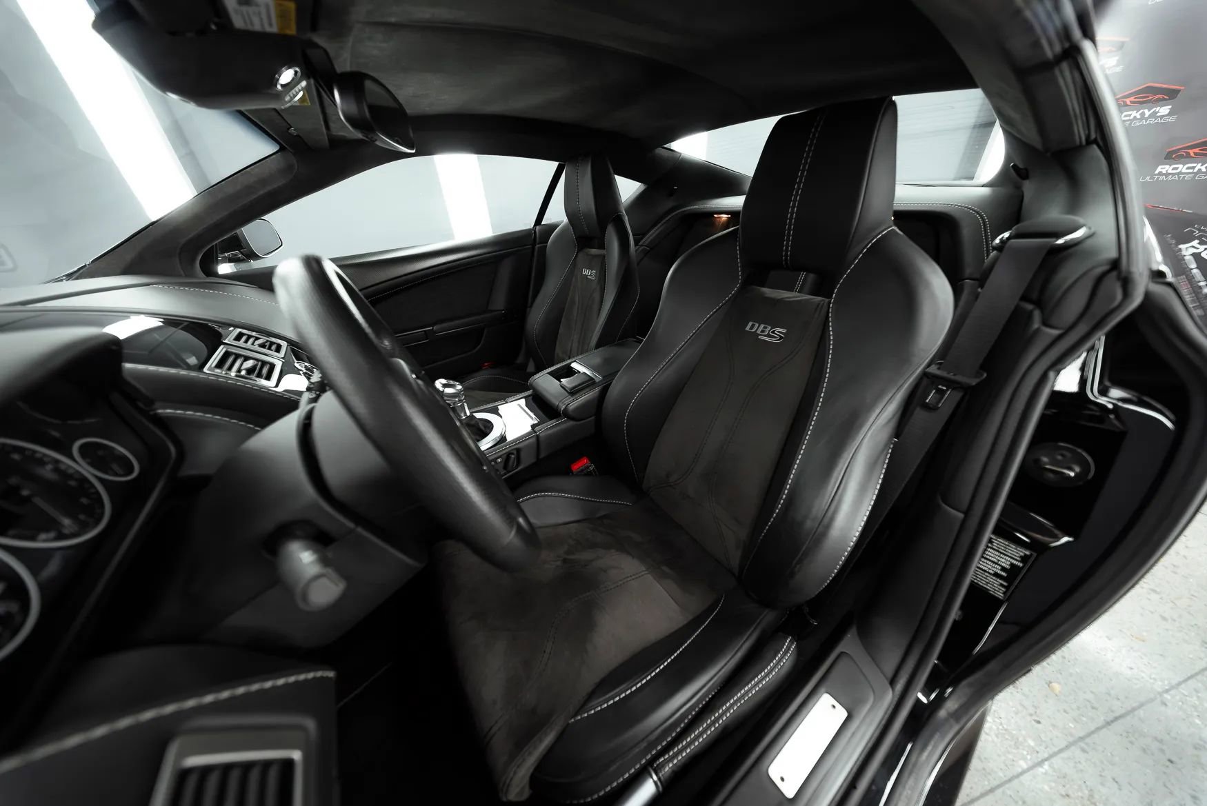 Used 2009 Aston Martin DBS Coupe 2D image 16