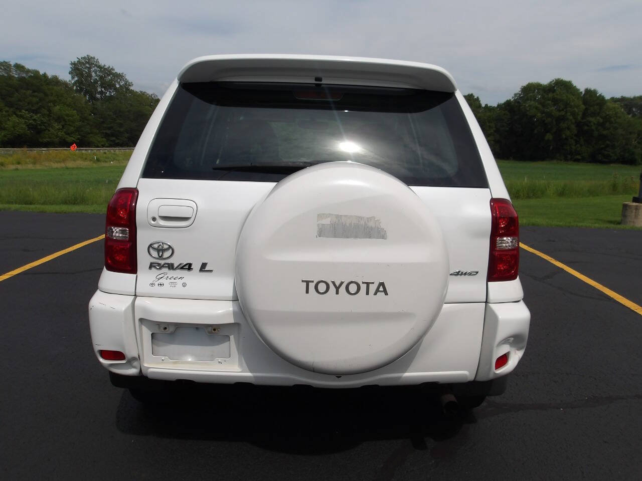 Used 2005 Toyota RAV4 4WD image 4