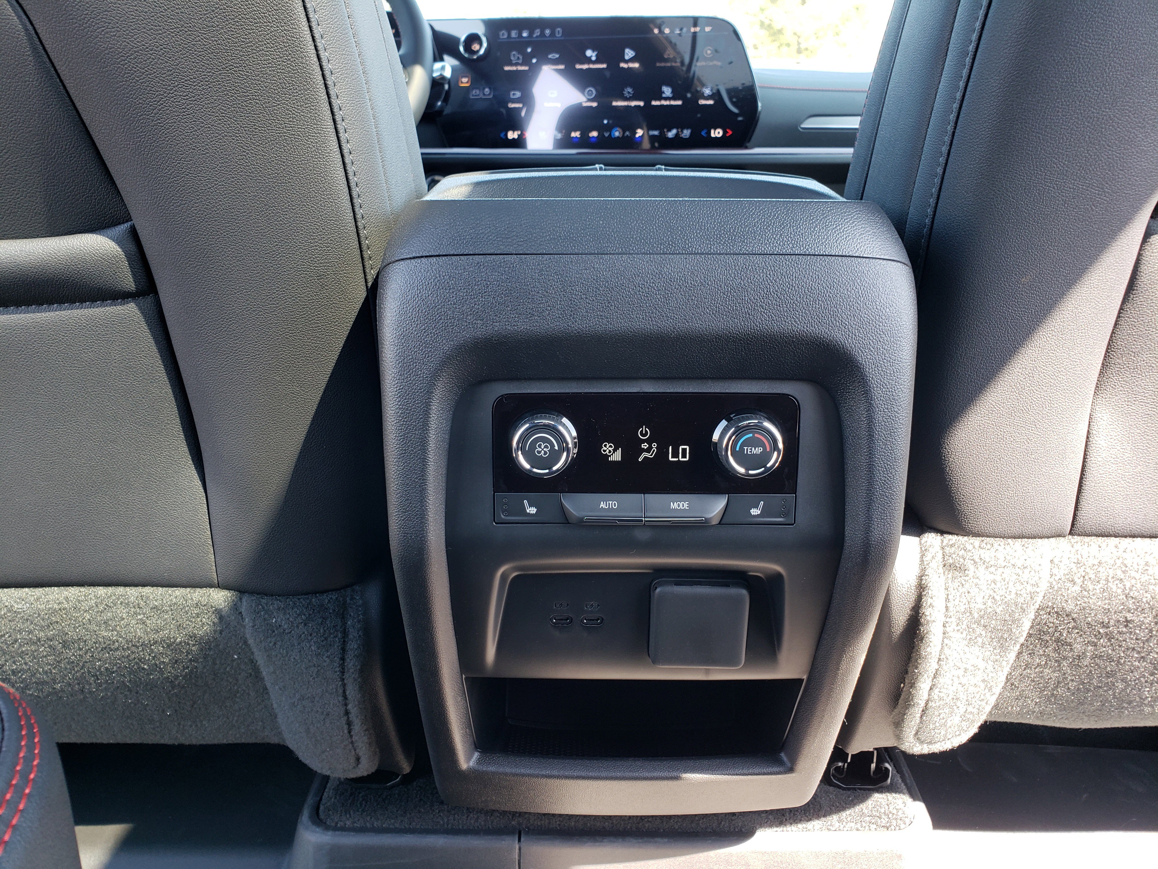 New 2026 Chevrolet Traverse RS w/ LPO, Floor Liner Package image 33