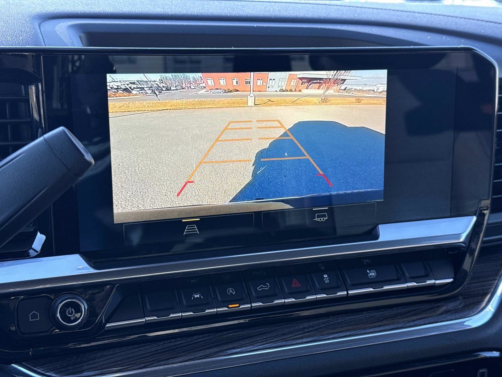 Used 2023 Chevrolet Silverado 1500 LT image 4