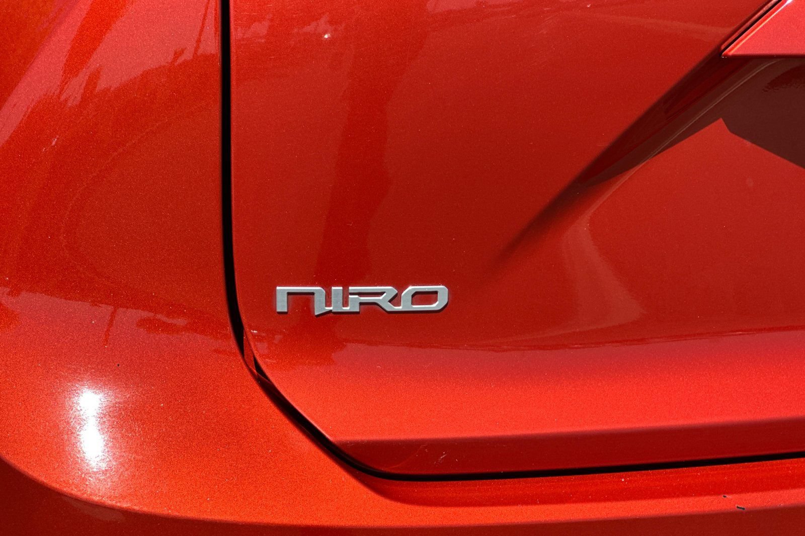 Used 2023 Kia Niro Wind w/ Wind Preserve Package FWD image 32