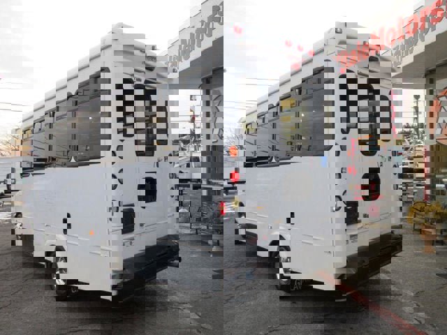 Used 2013 Ford E-450 and Econoline 450 Super Duty w/ Shuttle Bus Prep Pkg image 4