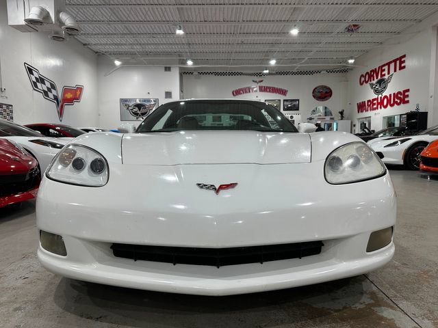 Used 2007 Chevrolet Corvette Coupe w/ Preferred Equipment Group RWD image 32