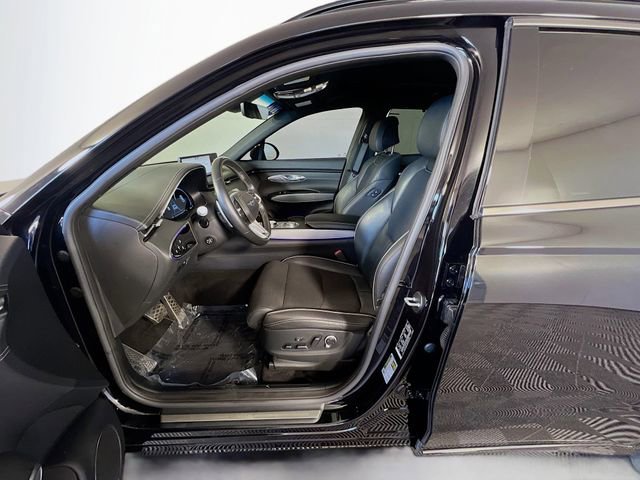 Used 2024 Genesis GV70 2.5T w/ Sport Prestige Package image 10