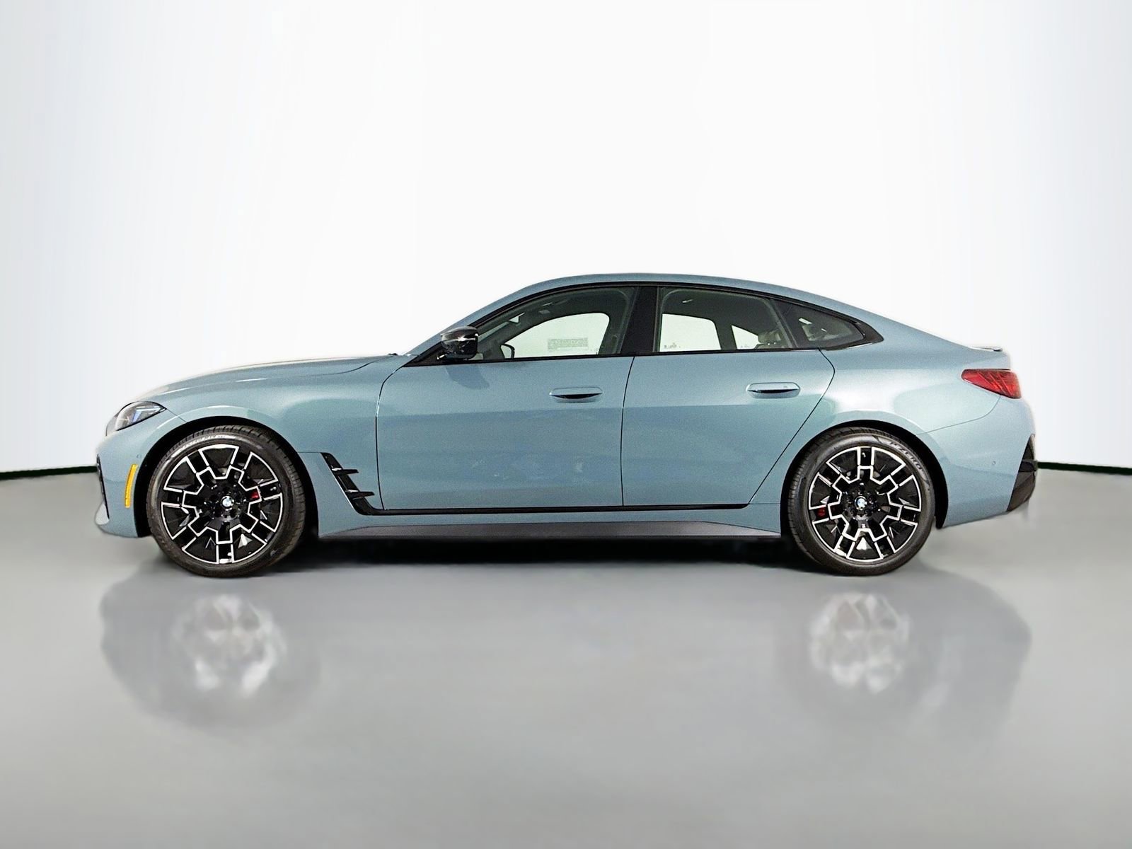New 2026 BMW M440i w/ Premium Package image 4