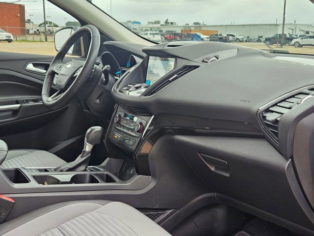 Used 2017 Ford Escape Titanium FWD image 23