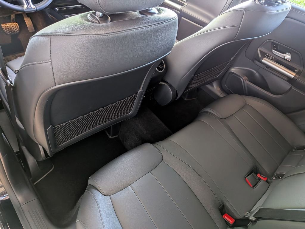 Used 2025 Mercedes-Benz GLA 250 image 19